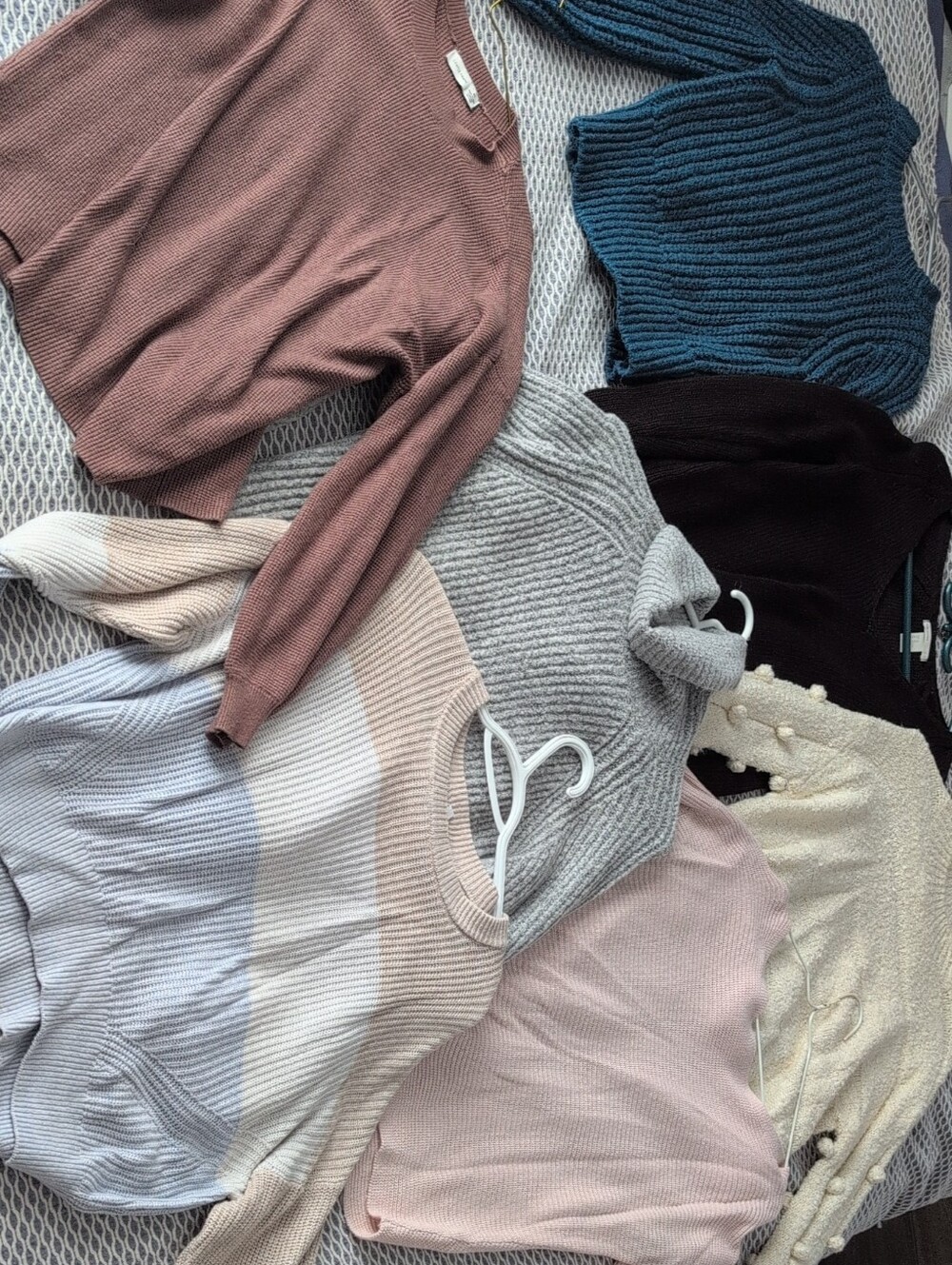 Women's 7 Sweaters Xs-s